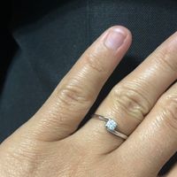 E ora mostraci una foto del tuo anello di fidanzamento! - 2