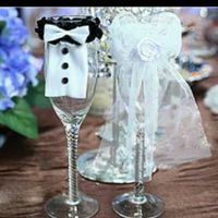 Brindisi all'uscita della chiesa - 1