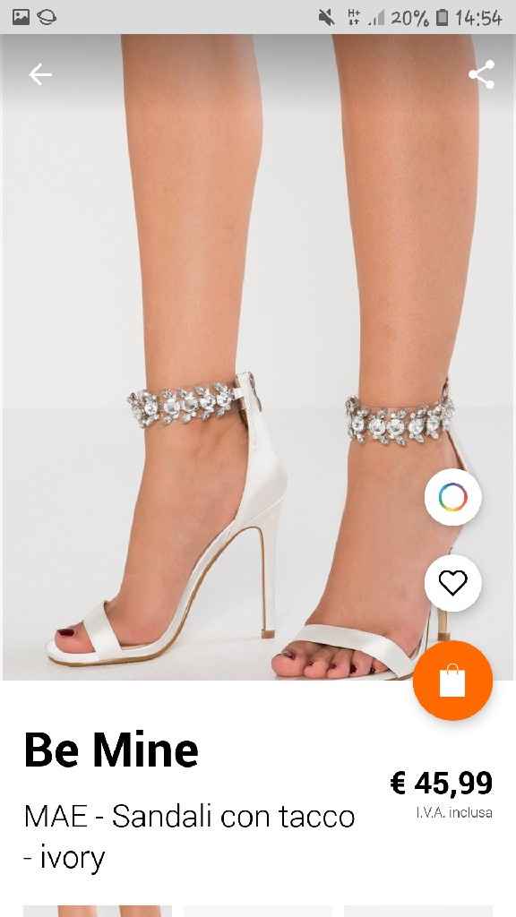 Cambio scarpe con cambio abito - 1