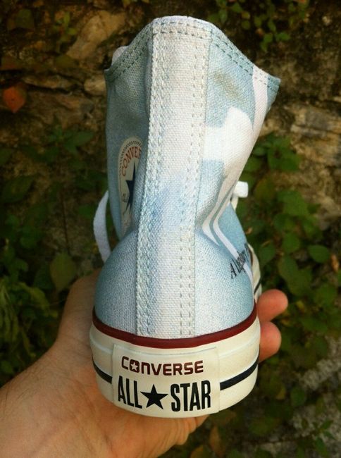 Mettersi le converse alla festa - 1