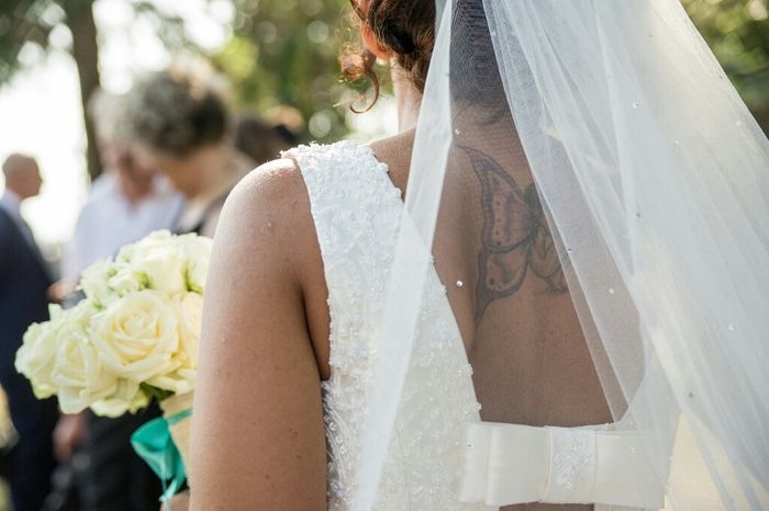 Fiocco dietro la schiena: sì o no? - 2