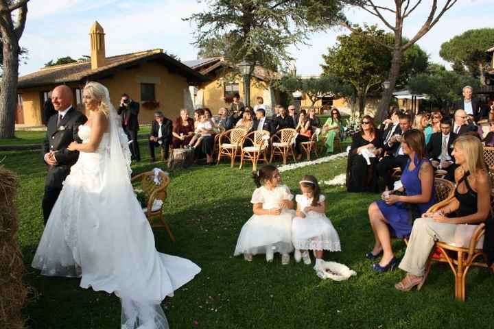 ...durante la cerimonia...