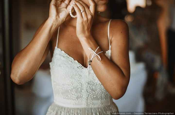 Quali sono gli accessori ideali per la sposa? - 1