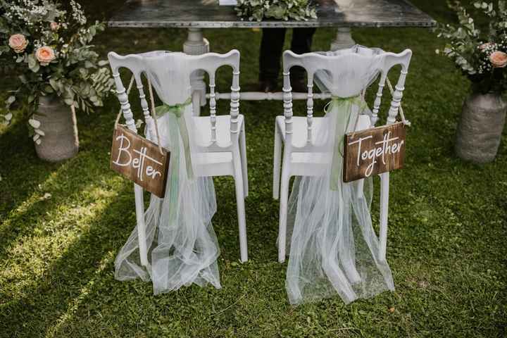 Sedie sposi per la cerimonia: quali scarteresti? - 1