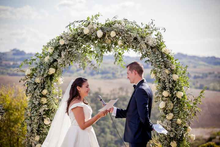 Arco di fiori: quanti ovetti date? - 1