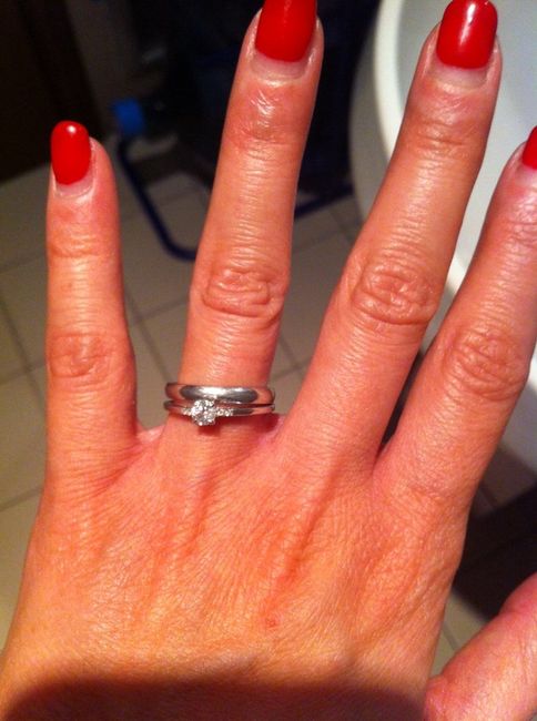 Ditemi che anche a voi l'anello di fidanzamento si muove! :( - 1