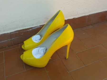 Scarpe gialle