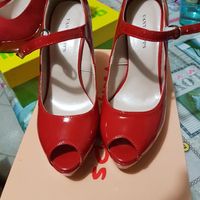 Aiuto!!non trovo le scarpe rosse!! - 2