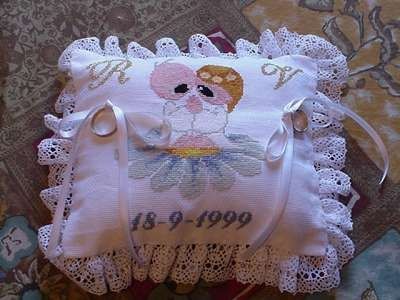 CUSCINETTO PORTA FEDI PUNTO CROCE