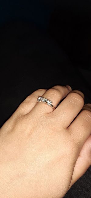 In che modo ti prendi cura del tuo anello di fidanzamento? - 1