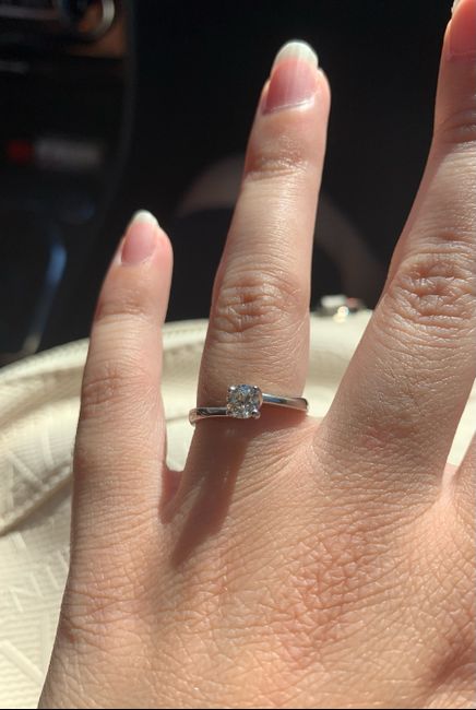 Voi avete l'anello di fidanzamento di marca oppure avete preferito un anello "normale"? - 1