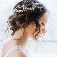 Accessorio per capelli 