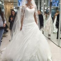 Mi fate vedere i vostri abiti? - 1