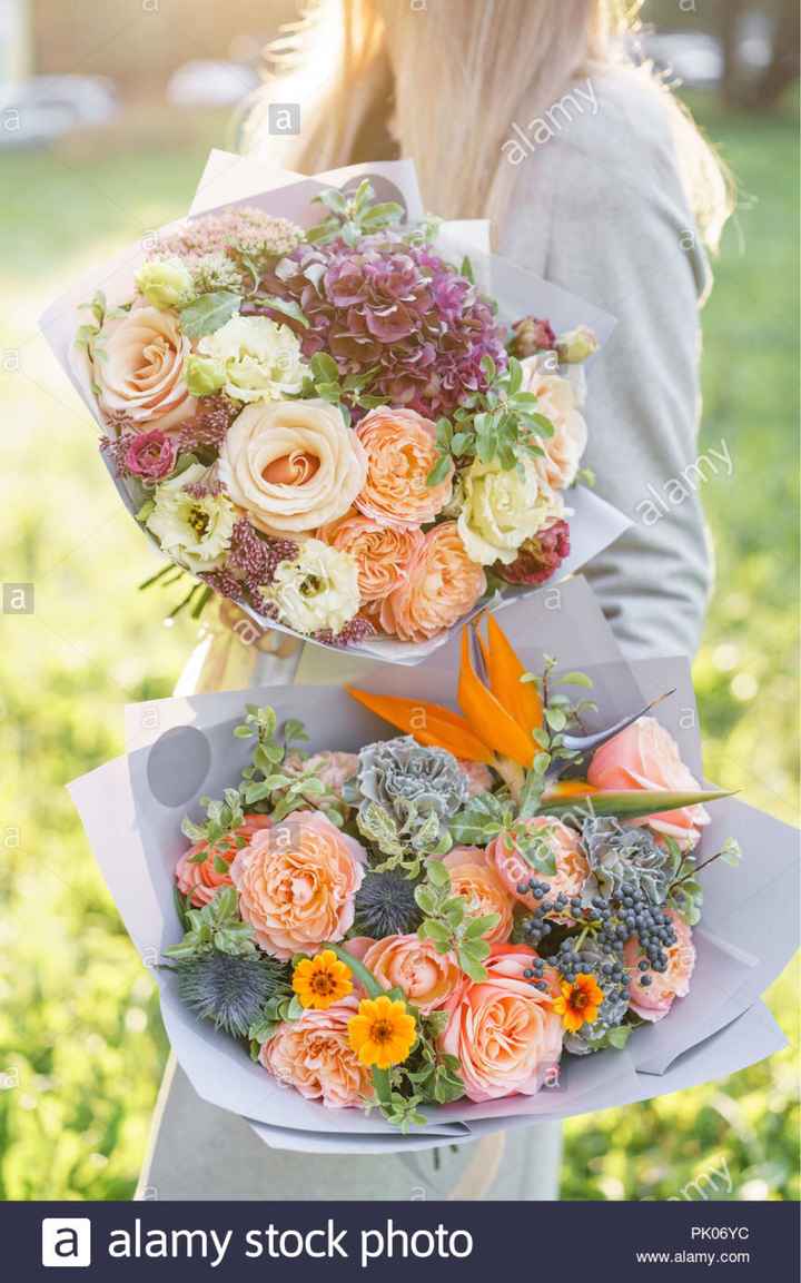 Bouquet di fiori principalmente x spose d'estate 🌻🌷🌼🌸💐 - 2
