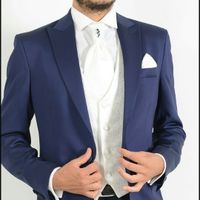 Abito blù scuro o nero? - 2