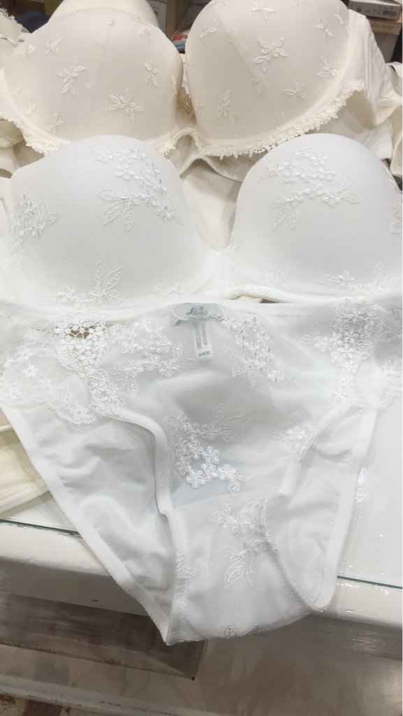 Intimo presooooo - 1