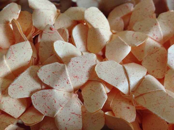 una scatola piena di...