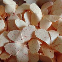 una scatola piena di...