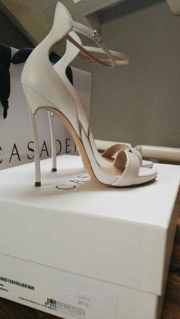 Quanto vi sono costate le scarpe da sposa? - 1