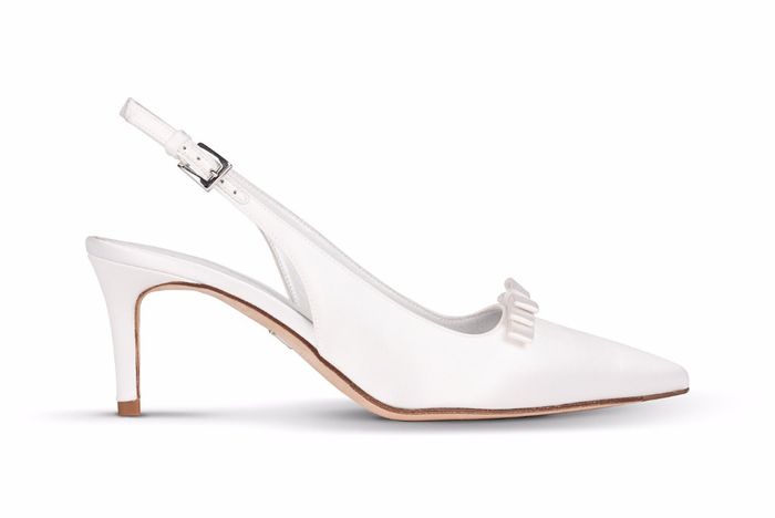 Chanel a punta bianca