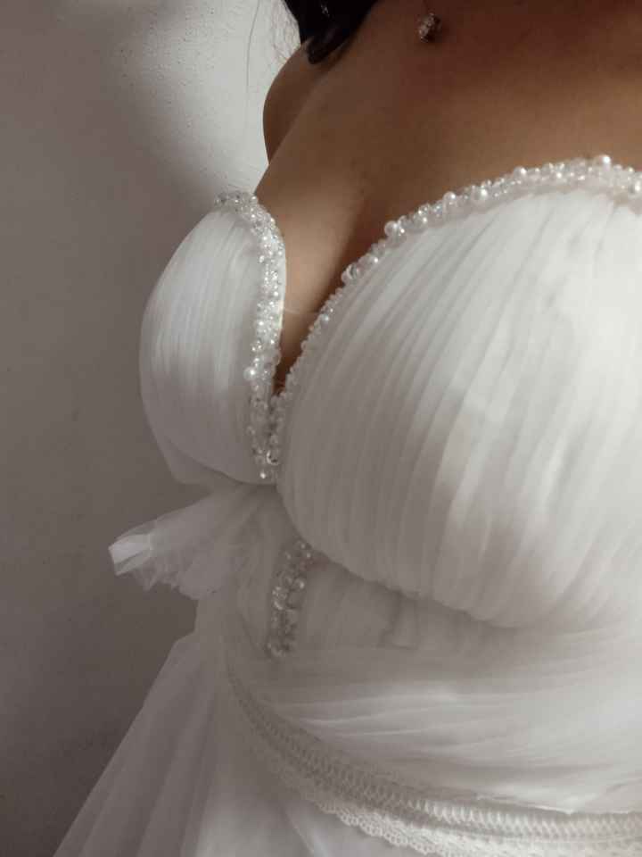 Abito scucito durante cerimonia - 1