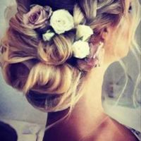 Acconciatura raccolta o sciolta? Sto impazzendo 🤯 - 1