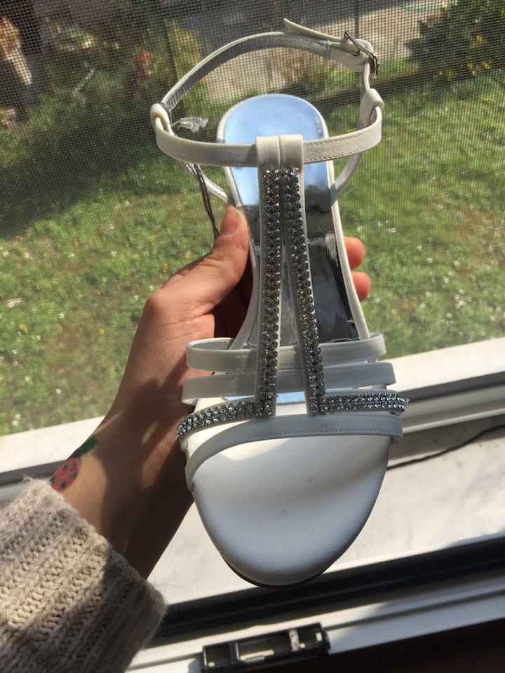 Prese le scarpe, che ne pensate? - 1