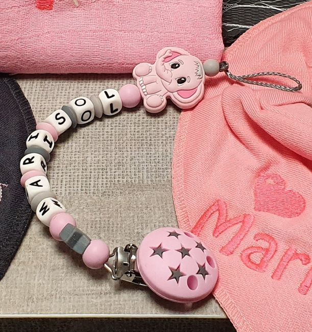 Catenella ciuccio con nome 3