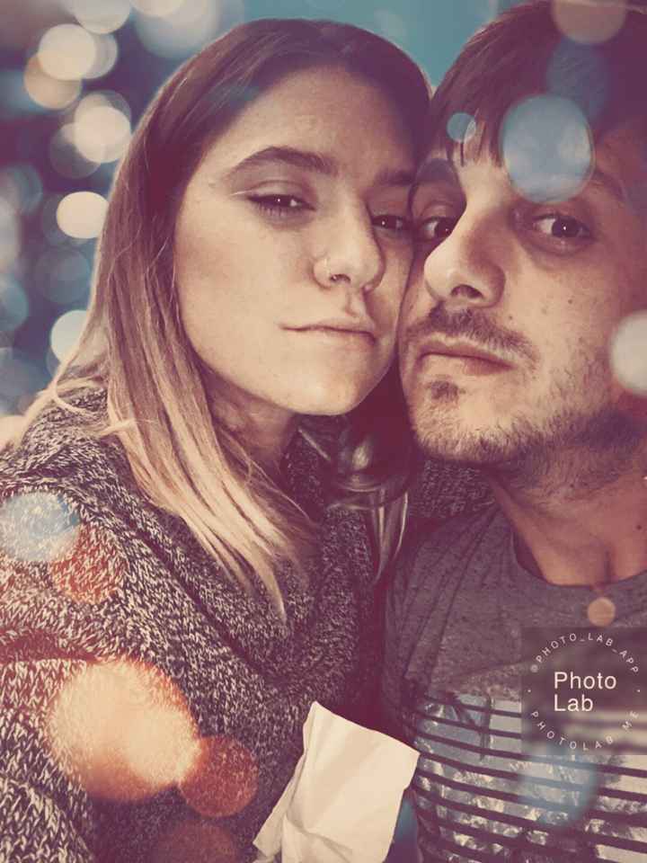 Postate una foto di voi due 👇 - 1