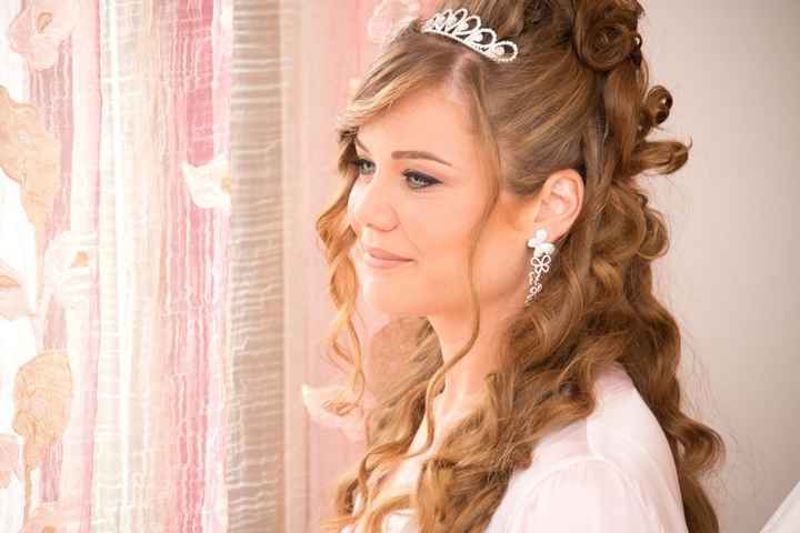 Acconciature con trecce: raccolti, semiraccolti o sciolti? - 1