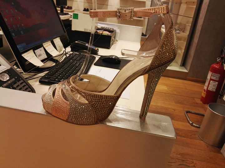 Alla ricerca delle scarpe giuste!! - 1