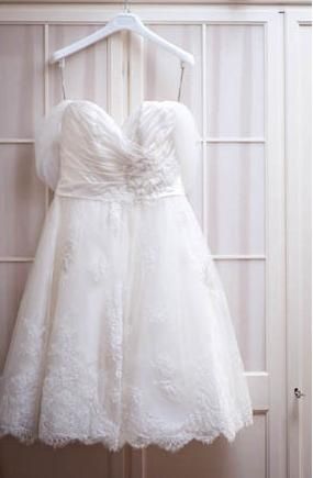 Abito sposa corto in pizzo