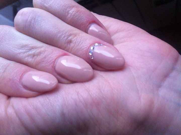 Unghie a mandorla - 1