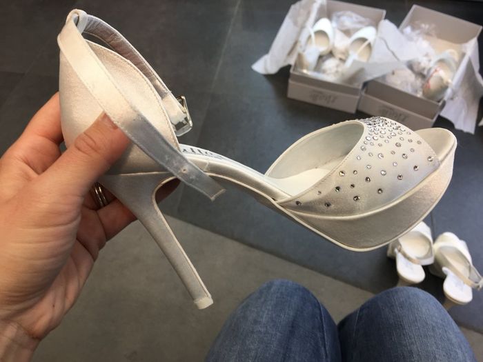Matrimonio 8 ottobre.. scarpe chiuse o aperte? 🤔 - 1