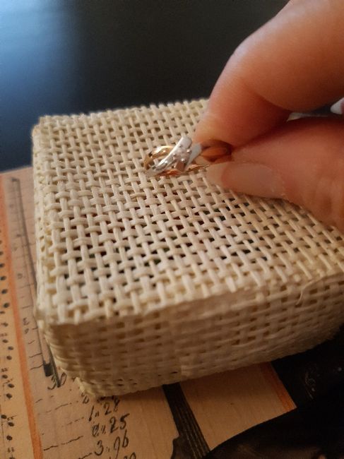 E ora mostraci una foto del tuo anello di fidanzamento! 7