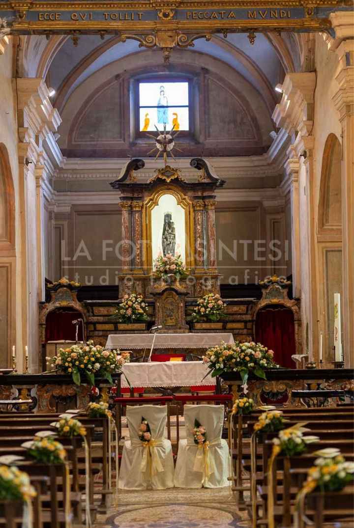 Addobbi in chiesa - 1