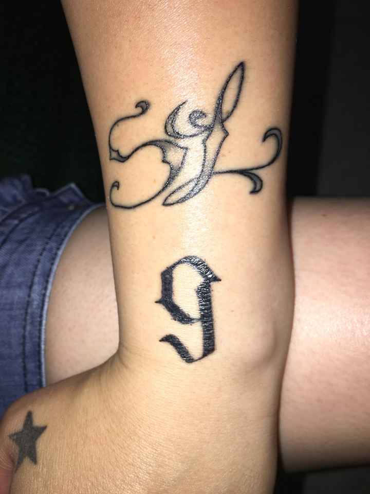 Tatuaggio che si vede è volgare??? - 2