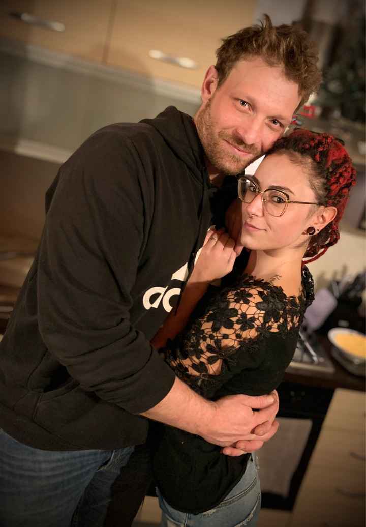 Postate una foto di voi due 👇 - 1