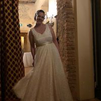 Venderesti il tuo abito da sposa? Per cortesia, commenta - 1