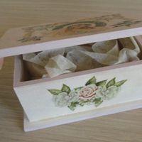 portaconfetti decorato con tecnica decoupage