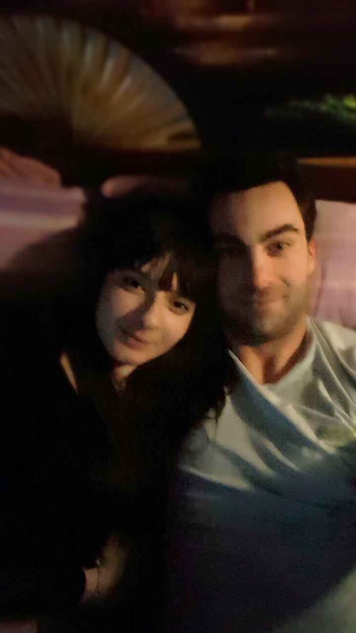 Postate una foto di voi due 👇 - 1