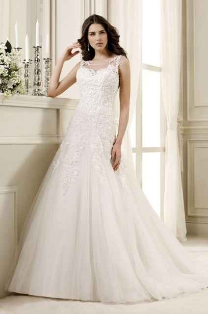 L'abito che è scivolato in cima ai miei preferiti (fronte)