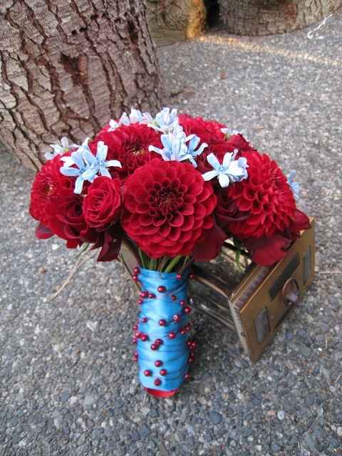 bouquet rosso dalie
