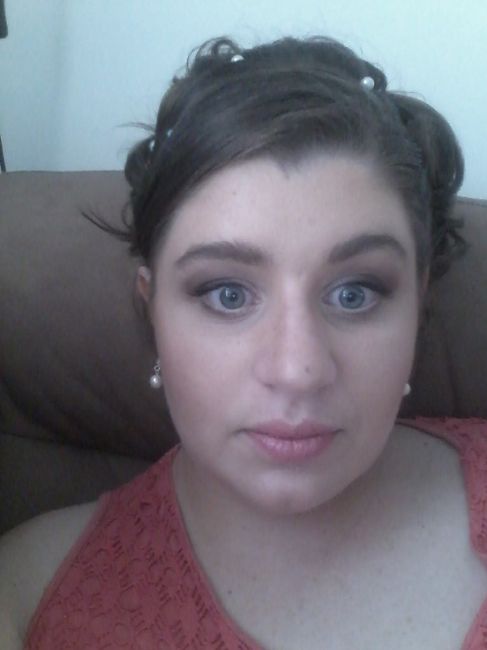 Prova trucco e acconciatura!!! che ne dite? - 1