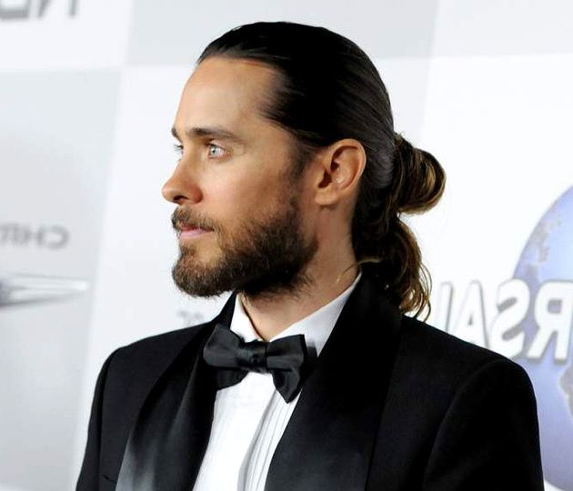 Acconciature sposo con capelli lunghi - 4