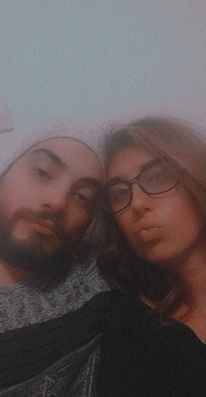 Postate una foto di voi due 👇 - 1