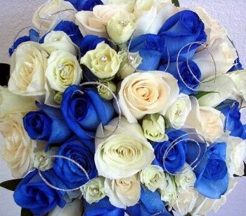 bouquet blu e bianchi