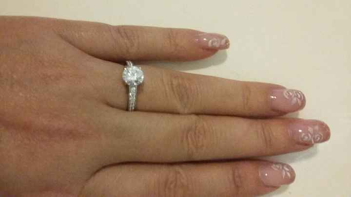 #LoveFriday - Mostrateci il vostro anello di fidanzamento - 1