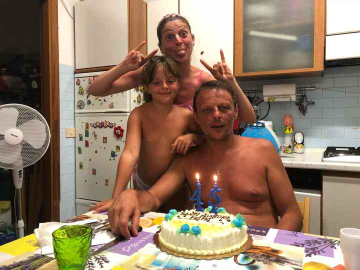 Presentiamoci con le foto che ci ritraggono con la ns dolce meta' 👫 - 1