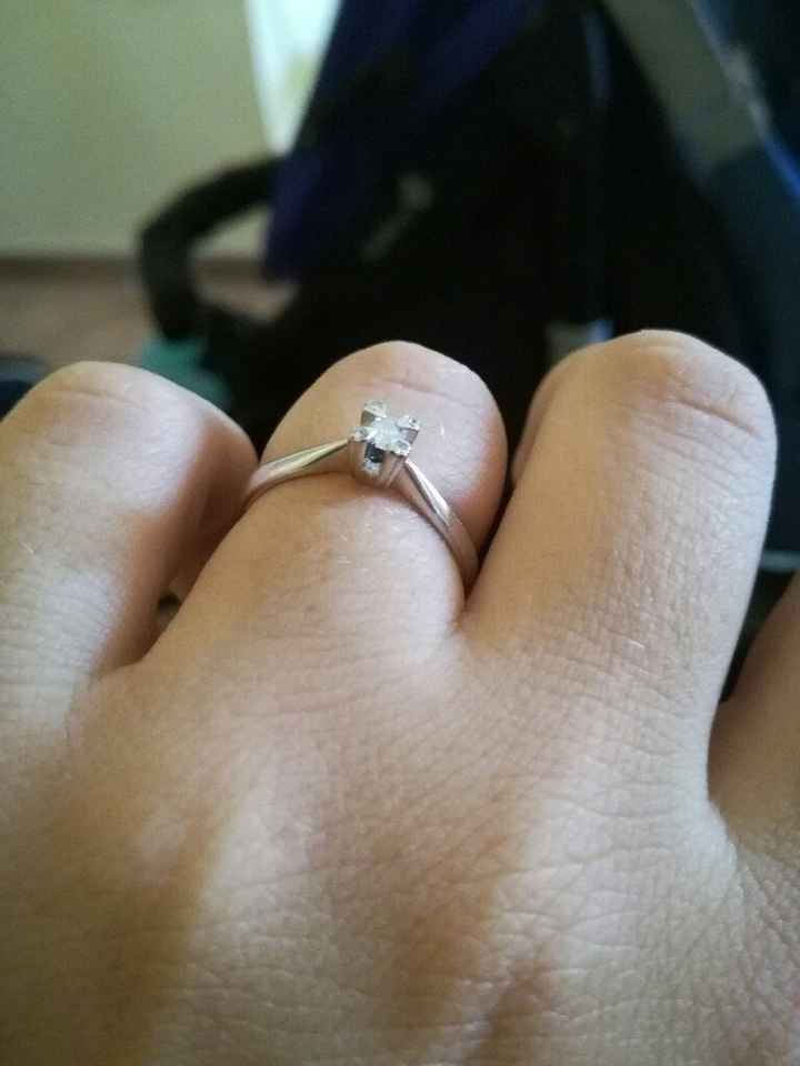 Ecco l' anello di fidanzamento - 1